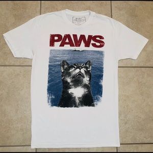 Riot society Mens paws size M shirt . Used
